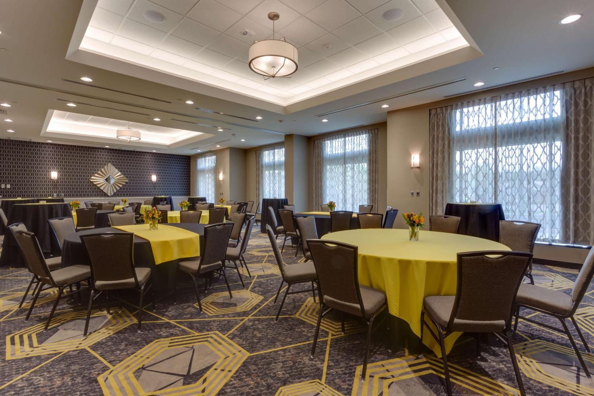 Drury Inn & Suites Pittsburgh Airport Settlers Ridge Zewnętrze zdjęcie