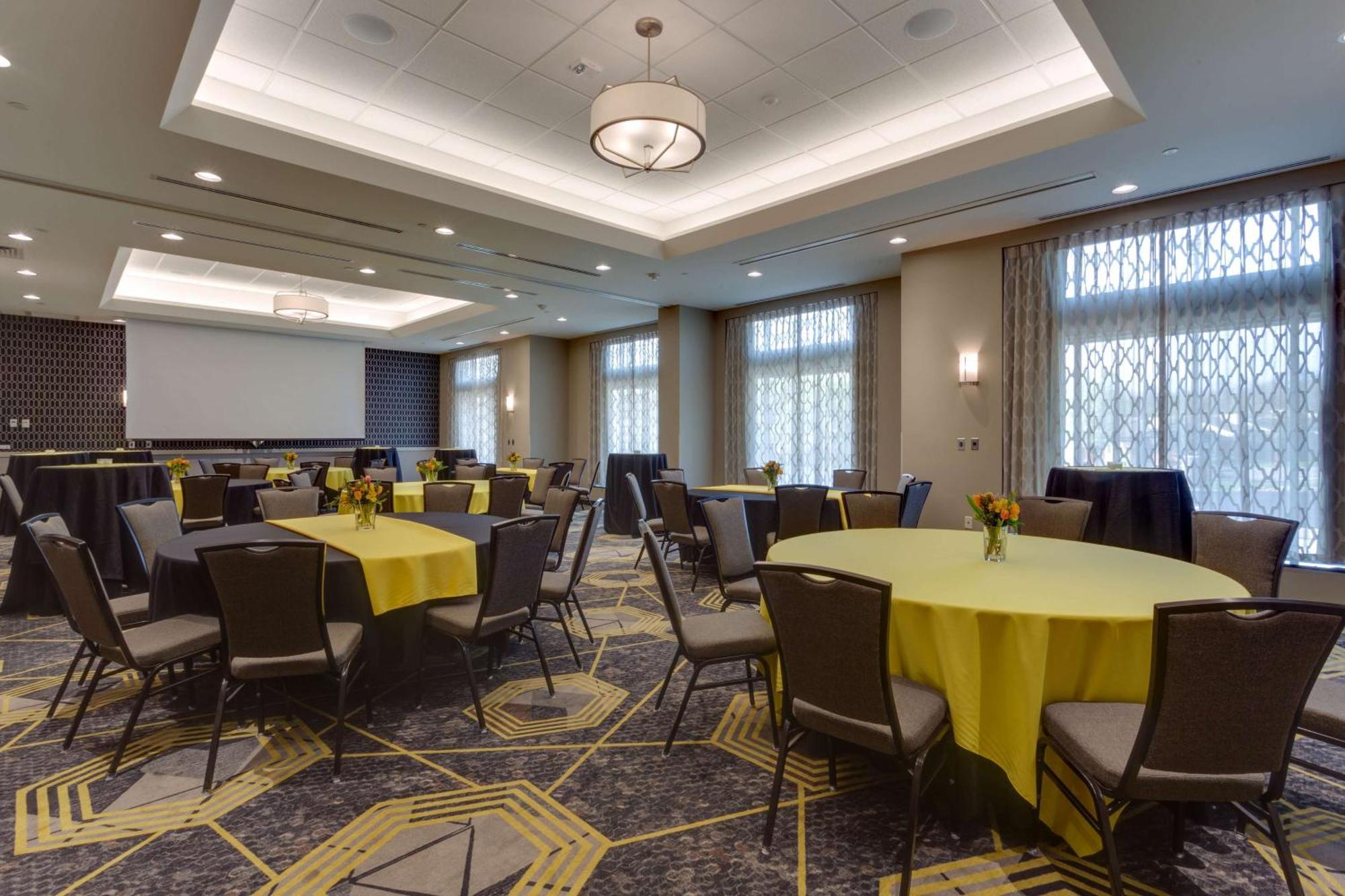 Drury Inn & Suites Pittsburgh Airport Settlers Ridge Zewnętrze zdjęcie
