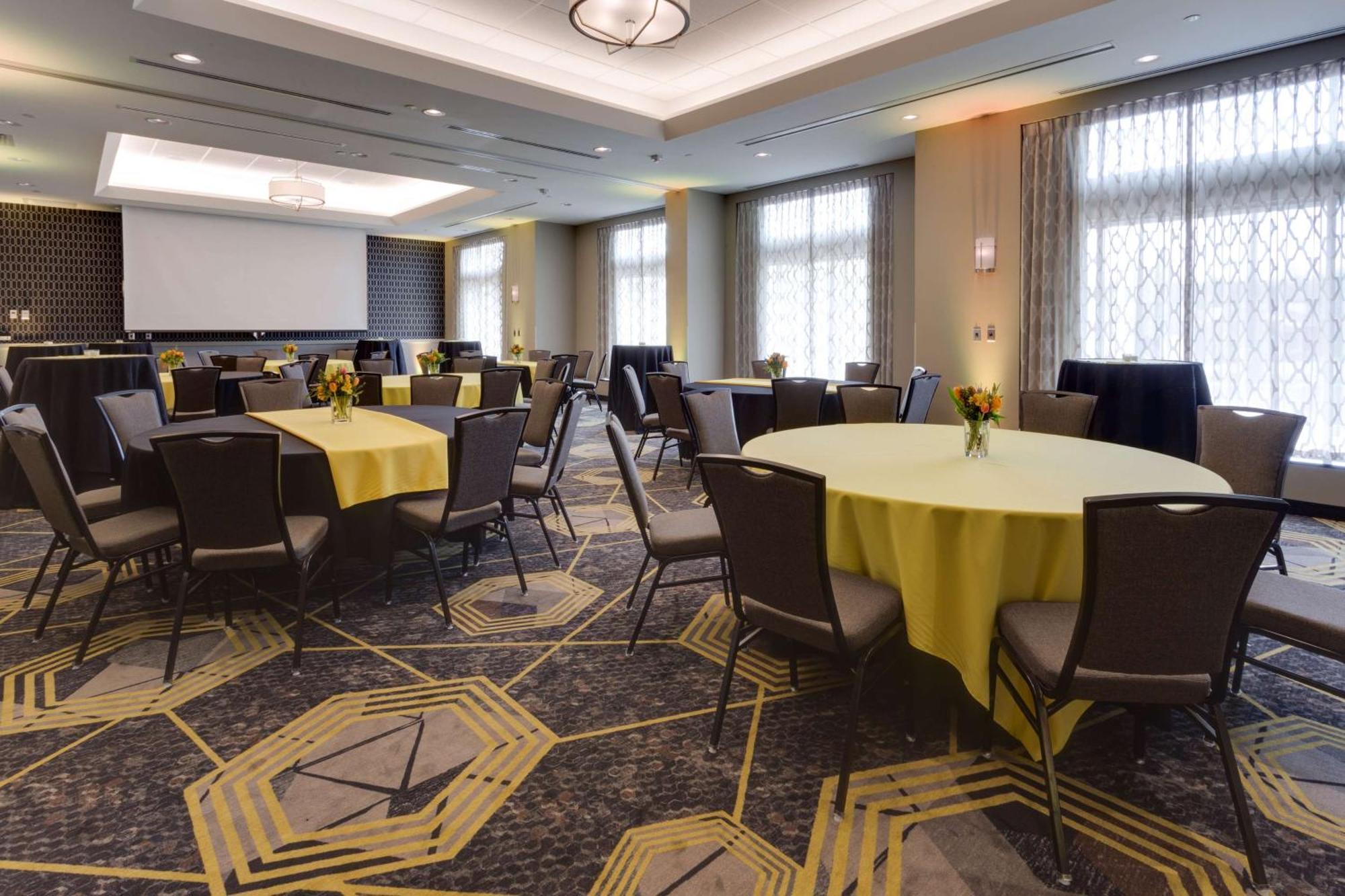 Drury Inn & Suites Pittsburgh Airport Settlers Ridge Zewnętrze zdjęcie