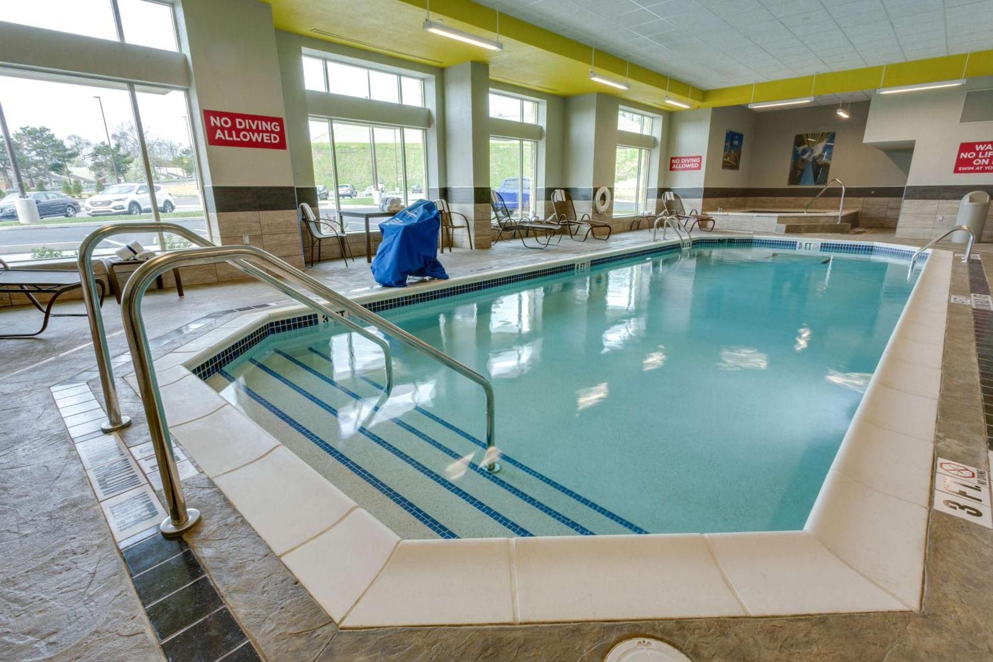 Drury Inn & Suites Pittsburgh Airport Settlers Ridge Zewnętrze zdjęcie